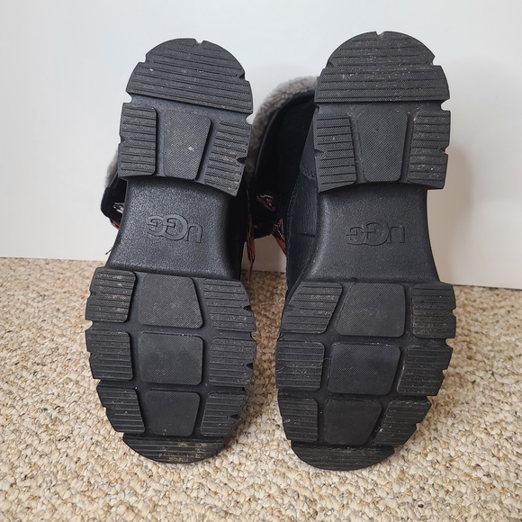 UGG Ashton Addie Boots Women’s Size 8.5 Black Waterproof Leather 1130524 - Picture 8 of 9